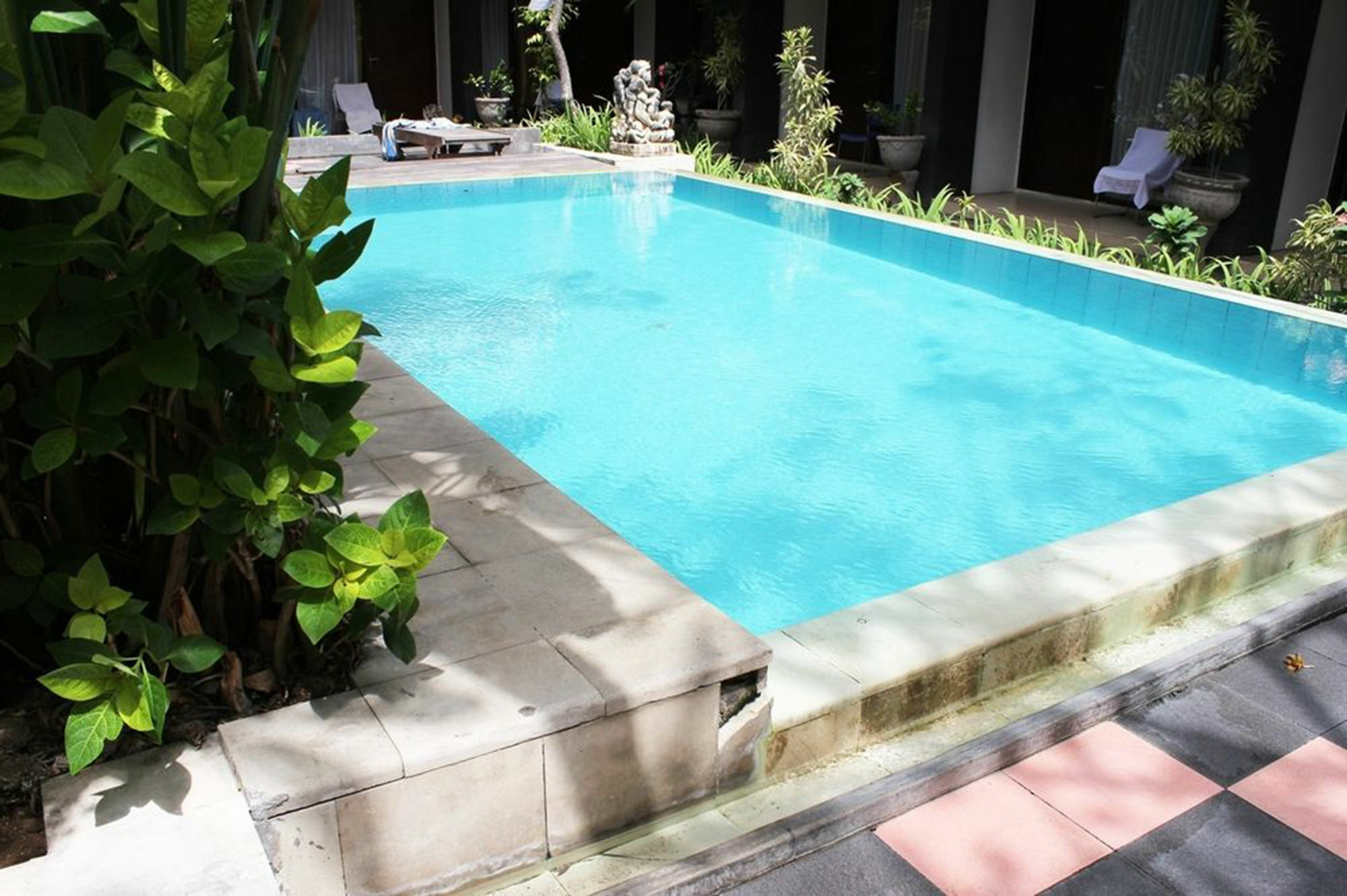 กูตา บีช โฮเทล Hostel ภายนอก รูปภาพ